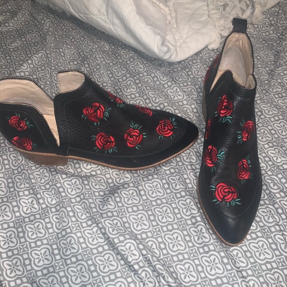 LuLaRoe Shoes - NWOT booties LulaRoe!